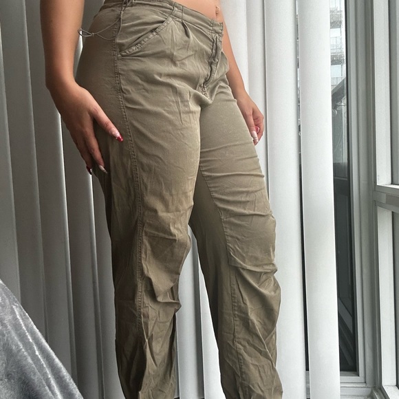 Green cargo pants - Picture 2 of 5